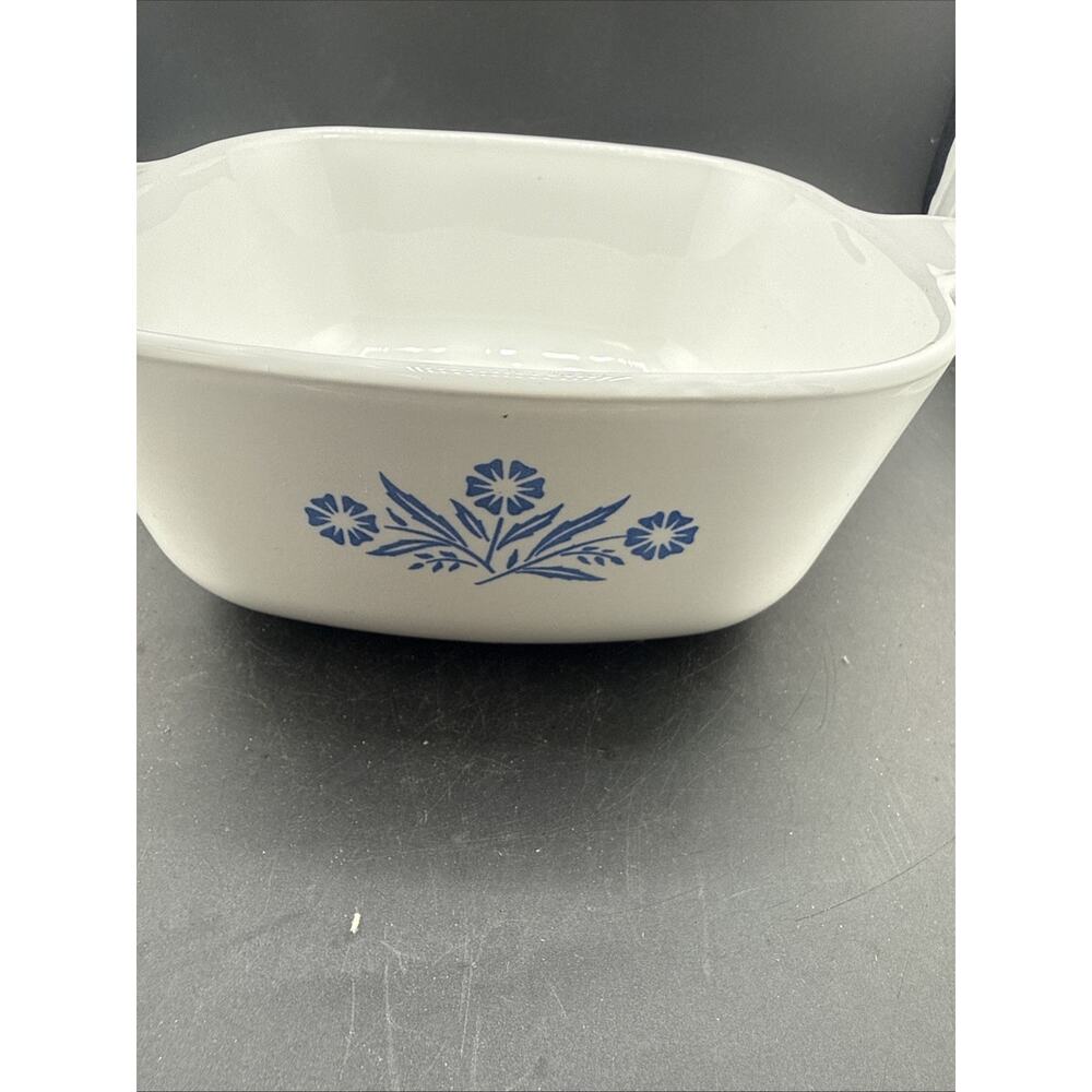 Corning Ware Blue Cornflower Casserole Dish 1.5 Qt. Vintage No Lid